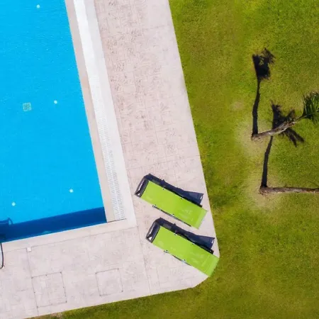 Holiday Superior With Pr- Pool Casa vacanze *
